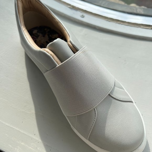 Christian Lacroix sneakers, dove grey, size 8. - Picture 1 of 5